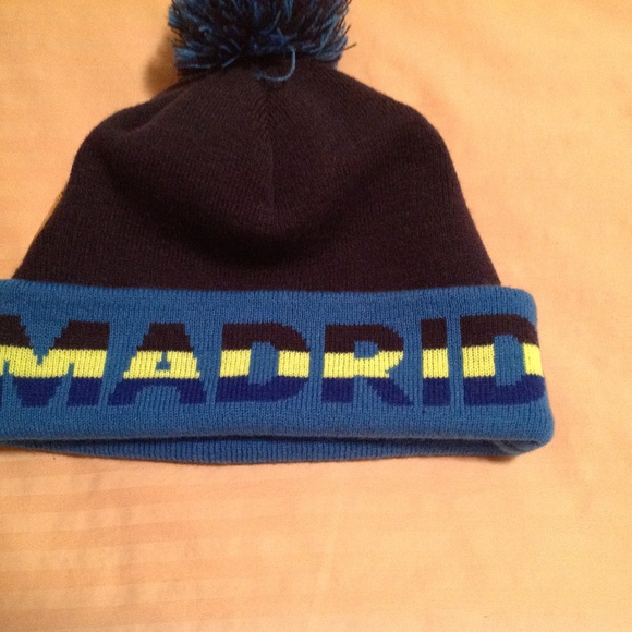 Real Madrid Beanie In Excellent Condition! - Picture 3 of 4